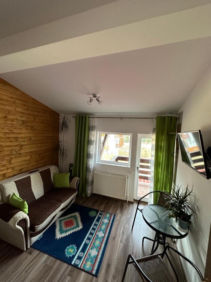 Casa Rares Buşteni Exteriör bild