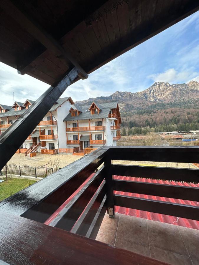 Casa Rares Buşteni Exteriör bild