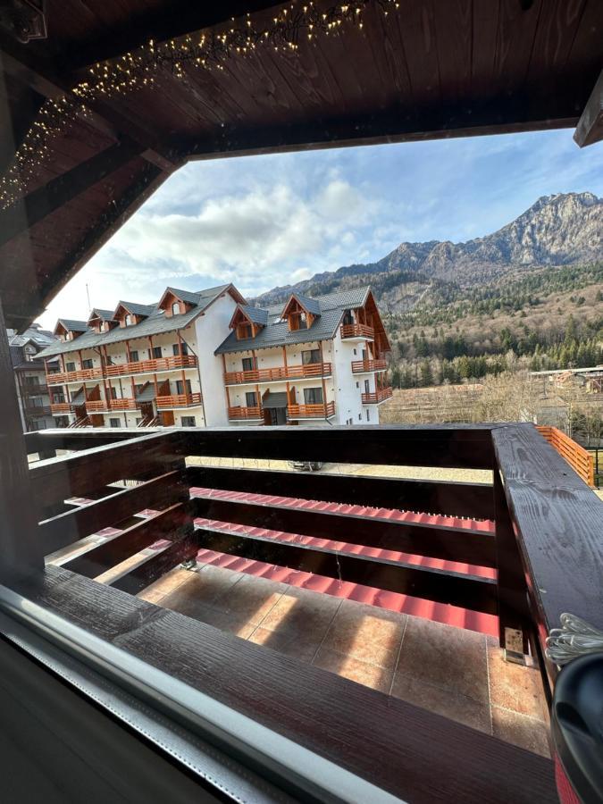 Casa Rares Buşteni Exteriör bild